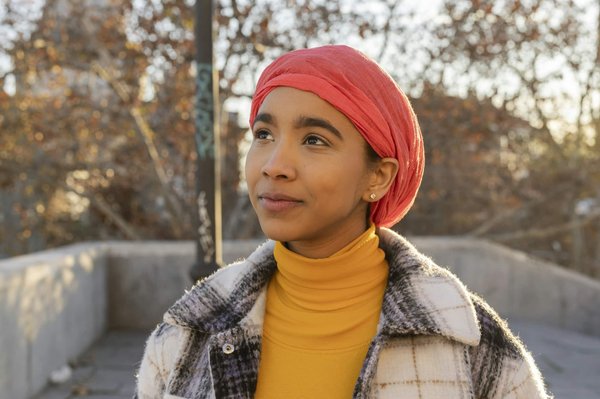 How to Implement Walkable Neighborhood Features in Suburban Real Estate Developments?